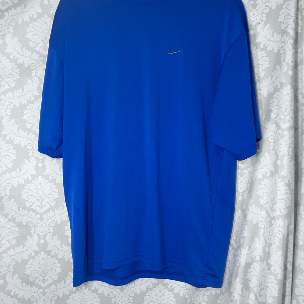 Nike Men's Blue Tee - Picture 1 of 11